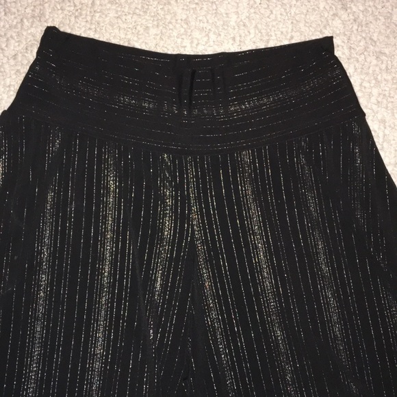 Amy Byer Black and Silver Capri Palazzo Pants - Picture 2 of 6